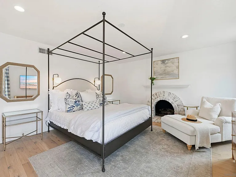 114 Cerro St — Photo 17