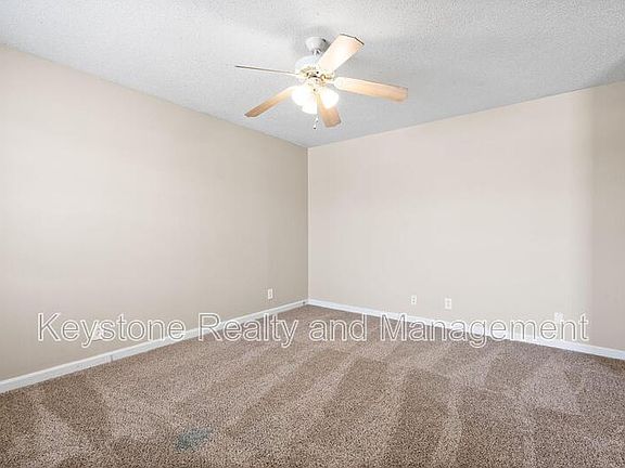 2nd image of 1375 Thompsonville Ln APT 49