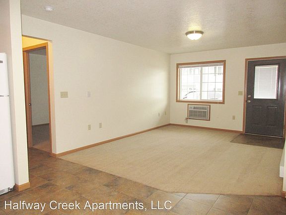 4th image of 950 Linden Dr APT 107