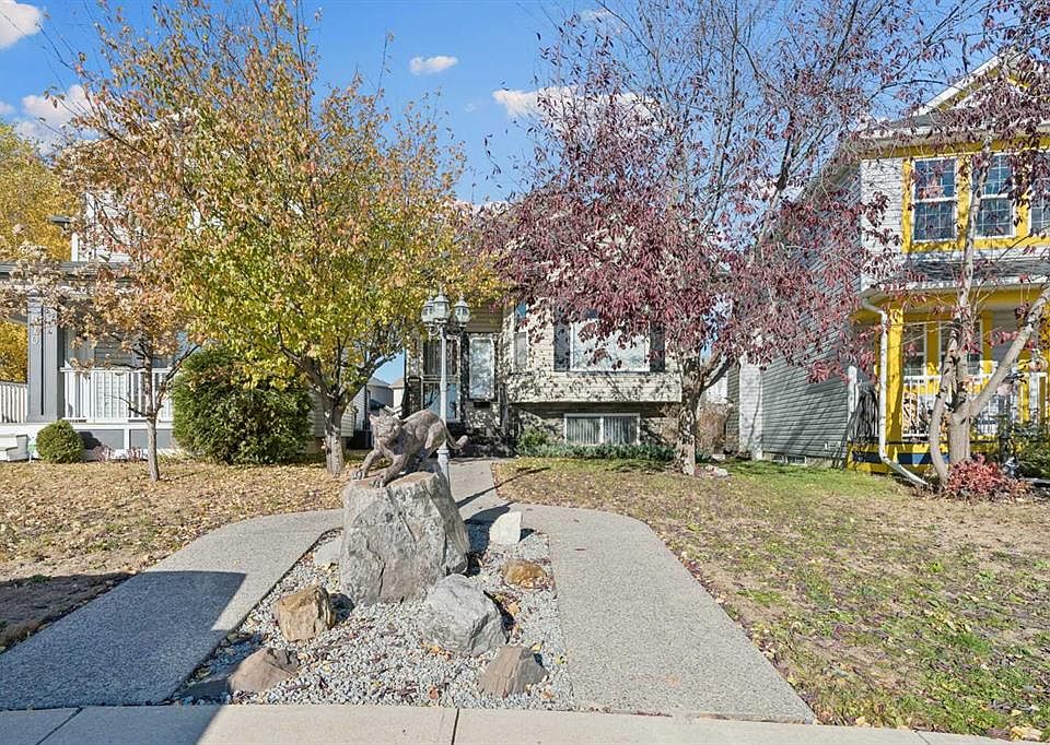 1st image of 574 SE Evermeadow Rd SW