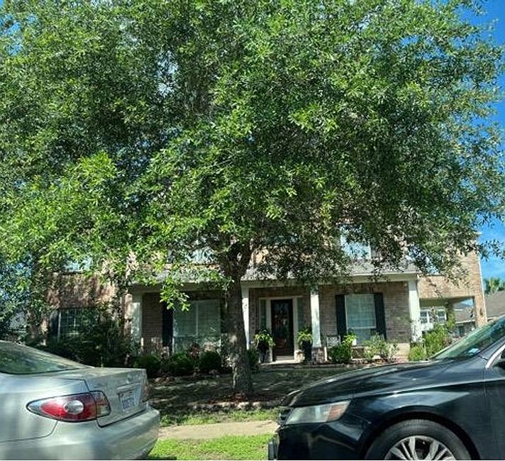 2nd image of 3202 Longhorn Cir