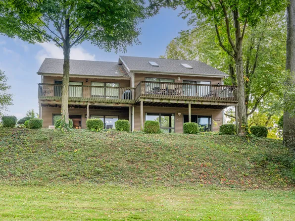 5632 N Watervliet Rd APT 16, Watervliet, MI 49098