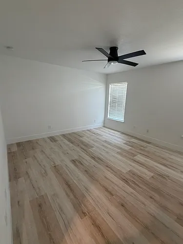 939 Dora Ave Photo 1