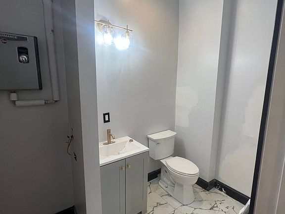 5th image of 263 Main St #3