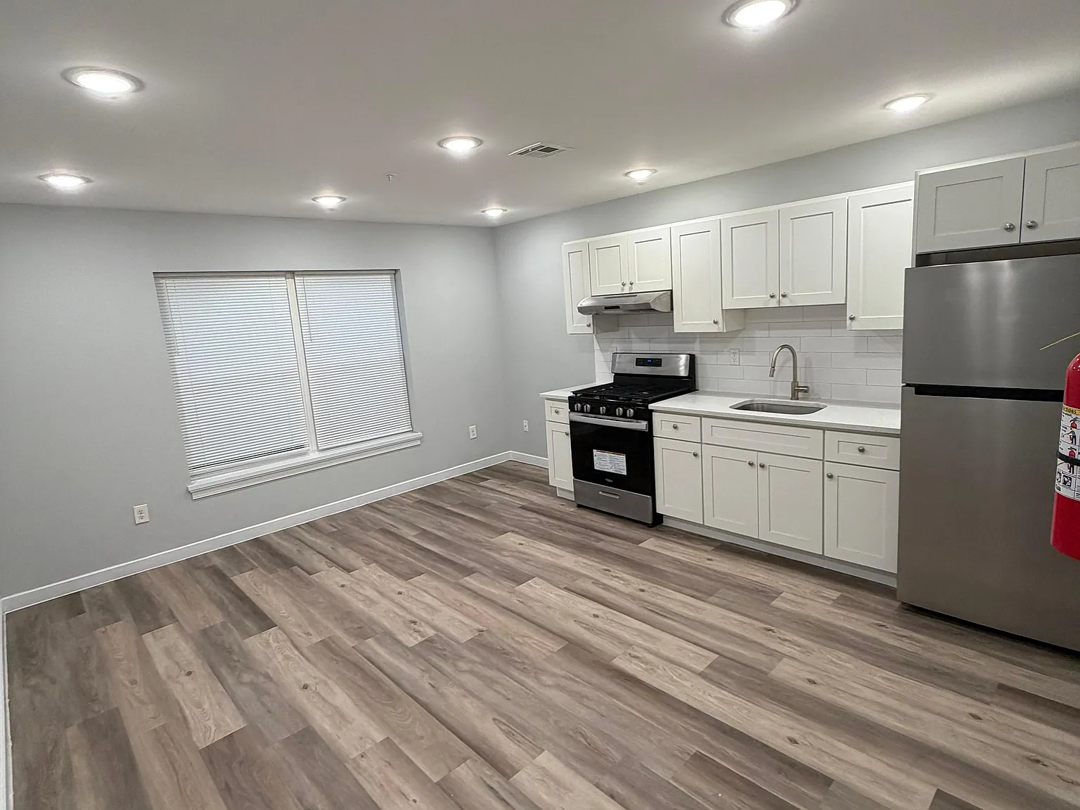 Studio, $1,590 — Photo 4