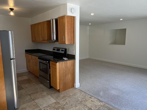 4th image of 2156 Carlmont Dr #6