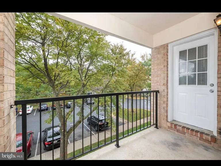 8205 Whispering Oaks Way #301 — Photo 4