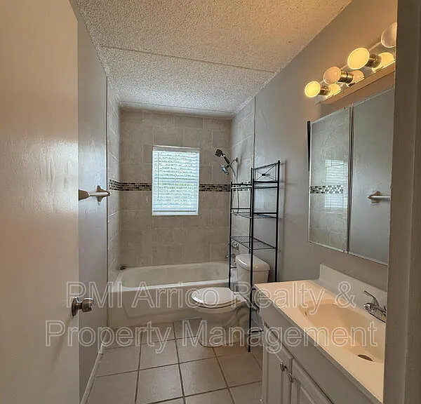 2812 Somerset Park Dr #203 — Photo 12