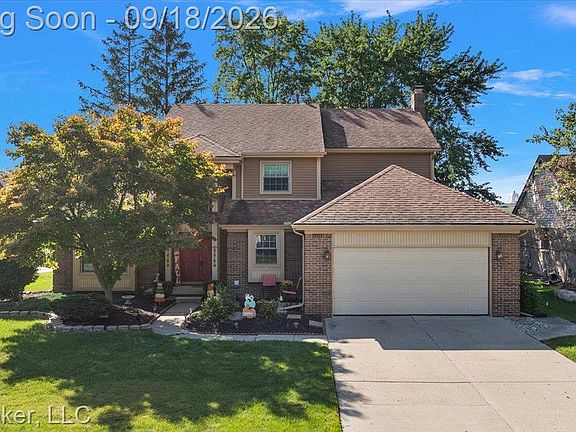 2nd image of 44744 Danbury Rd