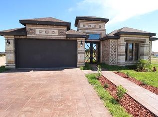 1403 Palmer Rd, Palmhurst, TX 78573