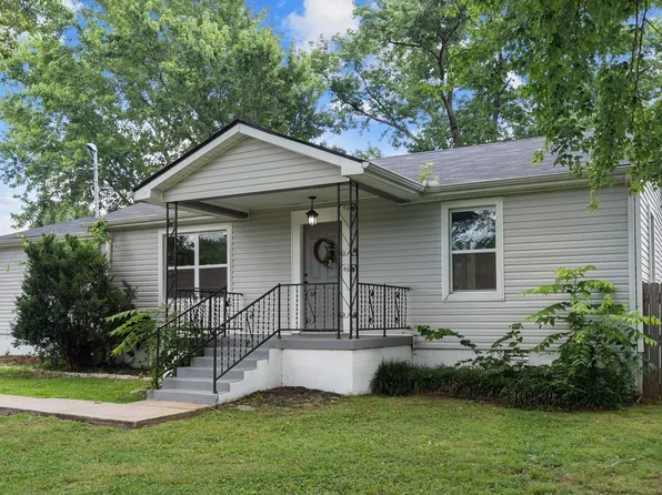 544 Stones River Rd, La Vergne, TN 37086