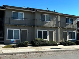 1461 Prune St, Hollister, CA