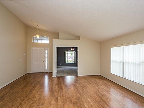 4th image of 3832 Shawn Cir