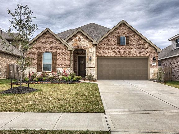 3rd image of 24138 Blue Crest Dr