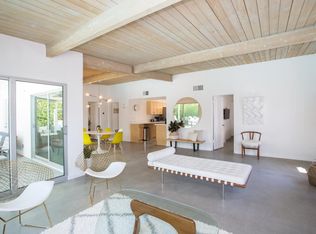 685 N Farrell Dr, Palm Springs, CA 92262