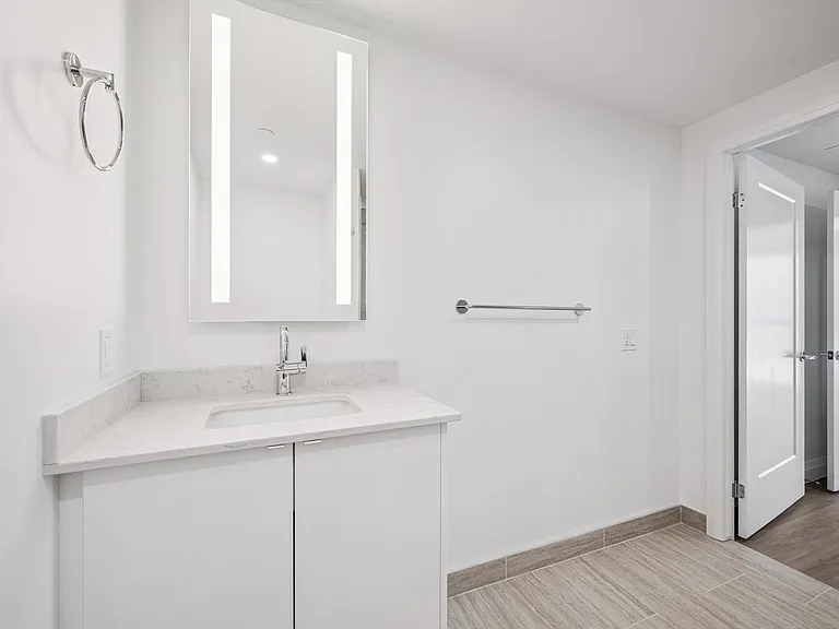 410 Westhaven St — Photo 88