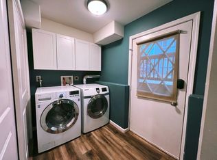 13217 Old Seward Hwy APT D, Anchorage, AK 99515