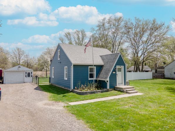 17921 Inkster Rd, Brownstown, MI 48174