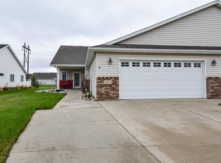 4333 47th Ave S, Fargo, ND 58104
