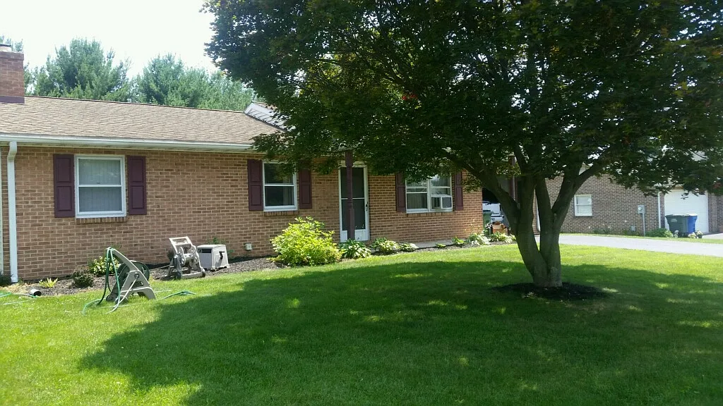 2736 Danielle Dr photo 1