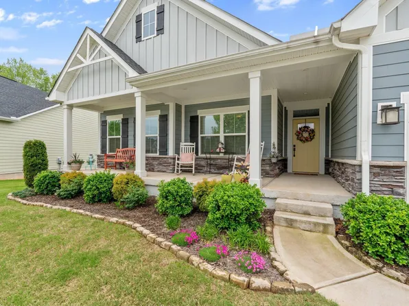 18 Pequot Dr, Greenville, SC 29607