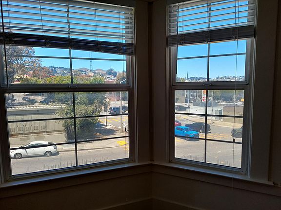 5th image of 3565 Mission St Unit B