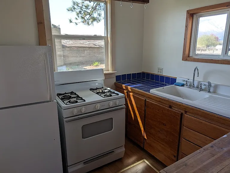 415 Grantsdale Rd — Photo 5