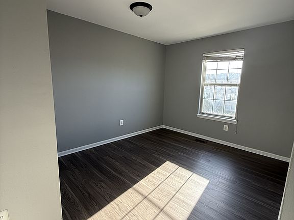 5th image of 1027 Pirates Ct #1