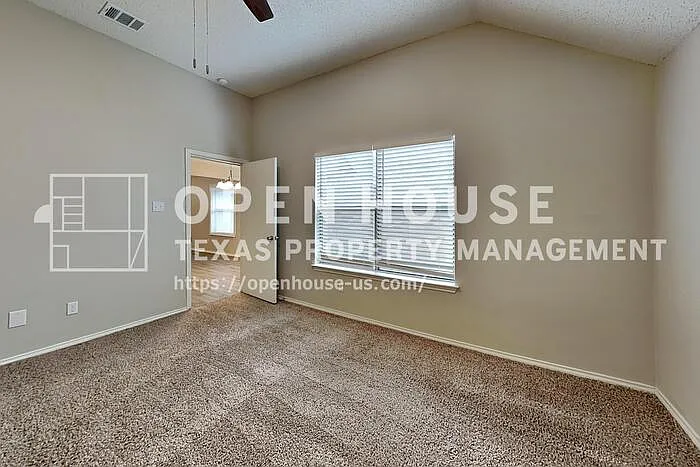 6928 Brixham Dr — Photo 8