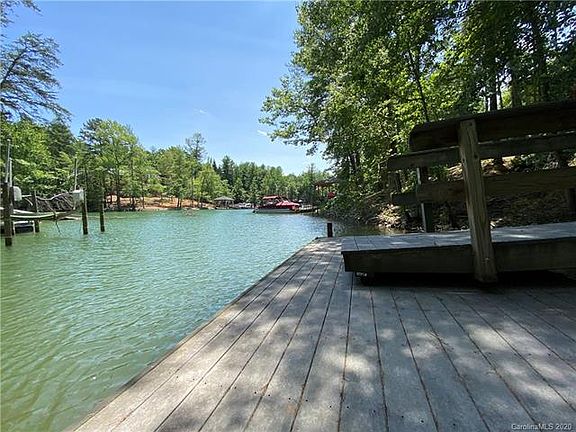 2nd image of 1277 Northview Dr #29
