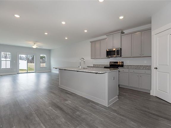 4th image of 212 Cason Dr