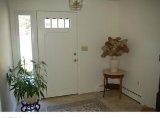 9 Rogers Hill Rd, Waterford, CT 06385