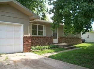 2435 E Catalpa St #B, Springfield, MO 65804