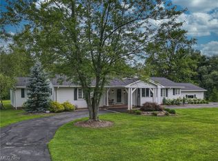 34199 Dorchester Rd, Gates Mills, OH 44040