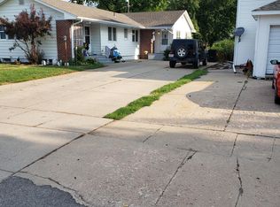 508 W 8th St, Fremont, NE 68025