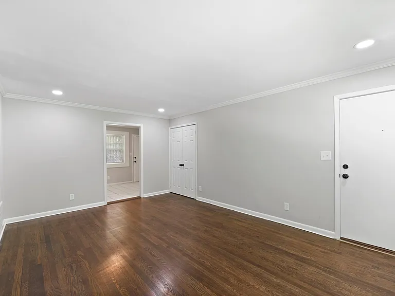 1584 Line St — Photo 22