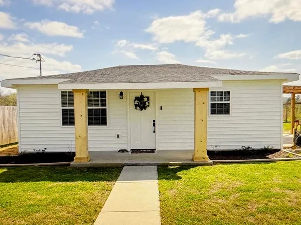 2962 Ricks Ln, Leighton, AL 35646