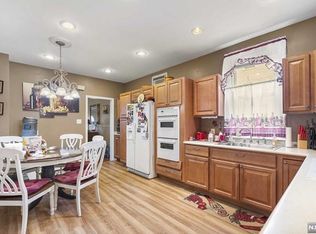 150 Heckel St, Belleville, NJ 07109