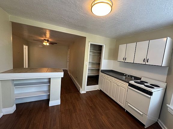 3rd image of 124 N B St #3
