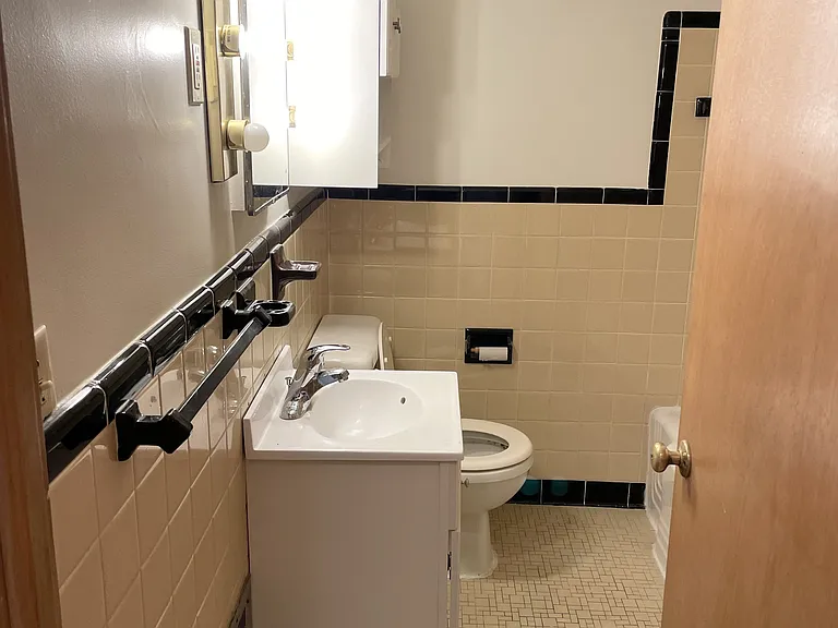 Dunlap Apartments — Photo 45