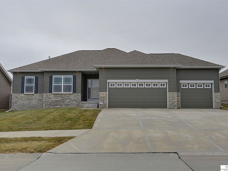 1st image of 17021 Colleen Ln