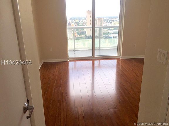 3rd image of 50 Biscayne Blvd 4605 #4605
