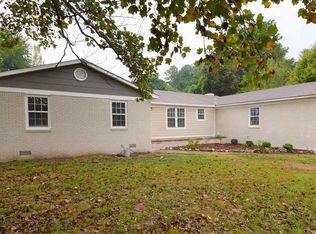 20 Pinewood Dr, Jackson, TN 38305