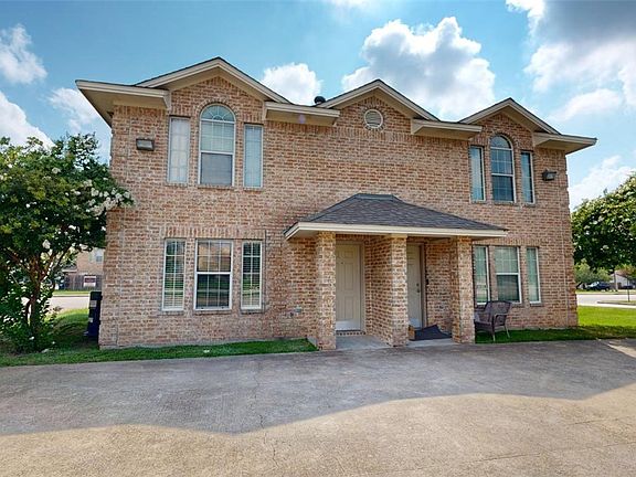 2nd image of 2316 Cornell Dr