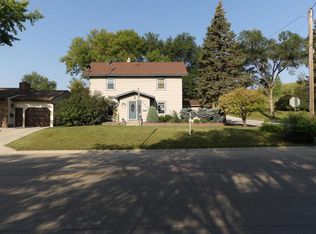 355 9th Ave NW, Valley City, ND 58072