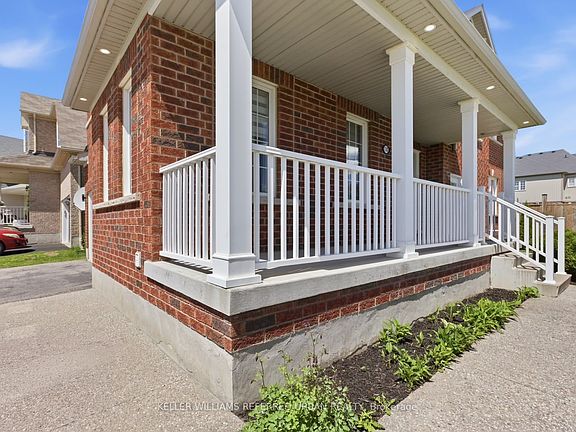 4th image of 14 Andover Dr