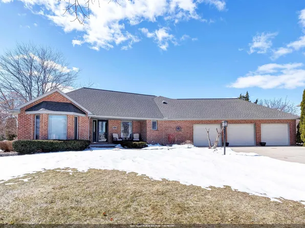 1642 Diamond Dr, Green Bay, WI 54311