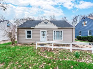 724 Shelley Pkwy, Berea, OH 44017