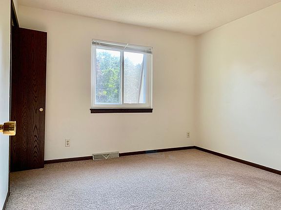 5th image of 956 Lincoln Ave APT 6