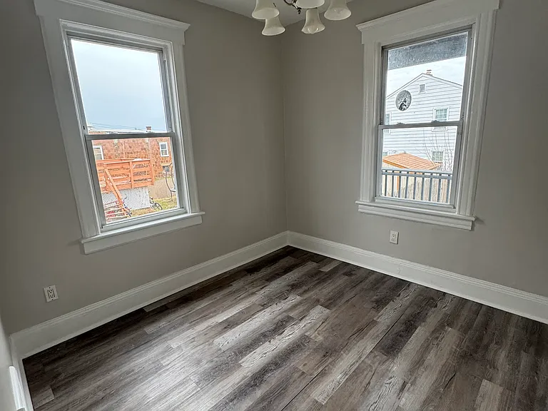 694 Amboy Ave #1 — Photo 4